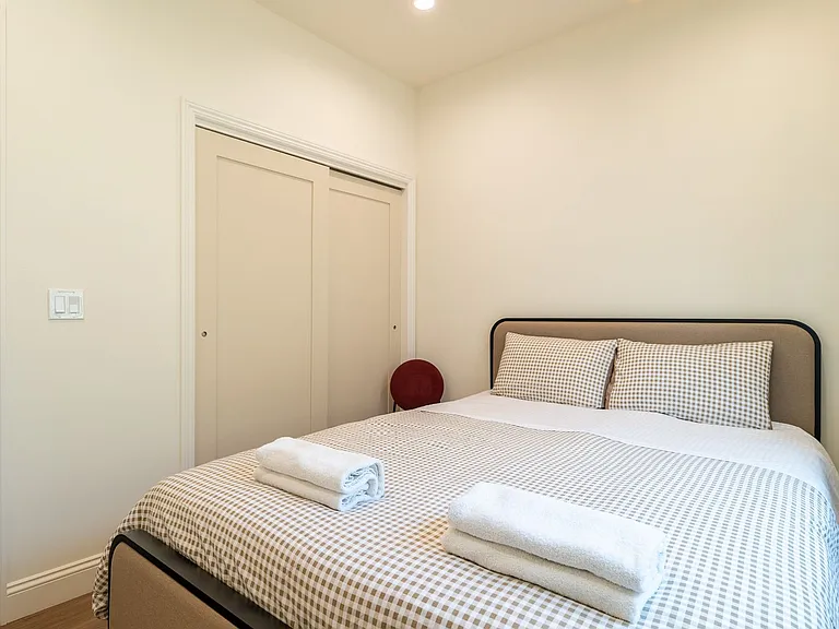 613 W Olive Ave #1 — Photo 33