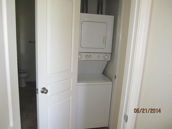 5th image of 180 Chambers St Unit 19