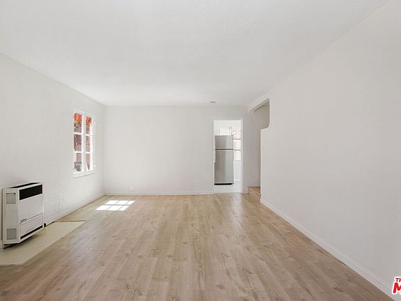 3rd image of 1117 N Gardner St #1