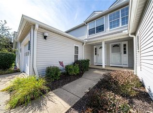 882 Overlook Ridge Dr, Cleveland, OH 44109