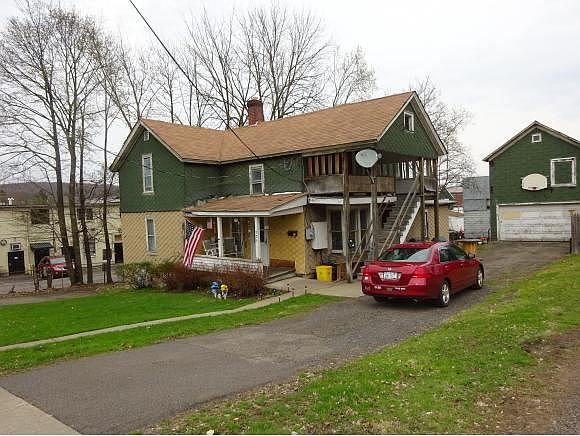 2nd image of 305 Badger Ave