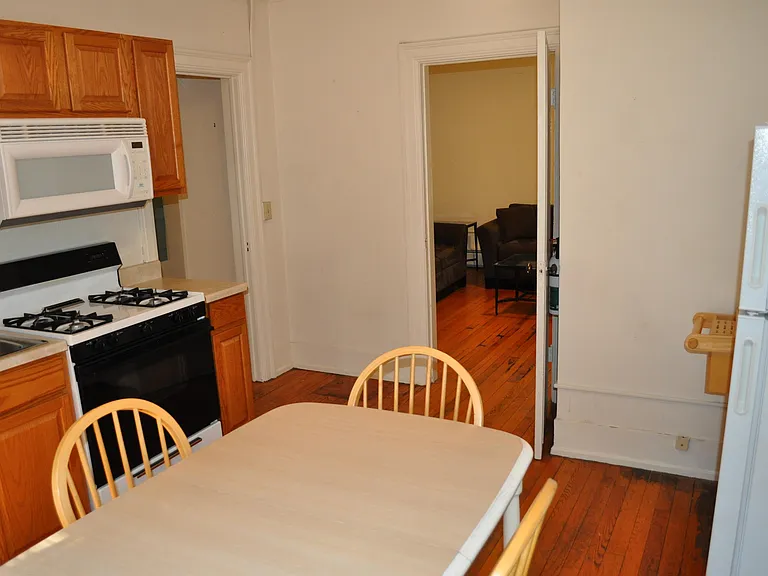 102 Highland Pl #4 — Photo 7