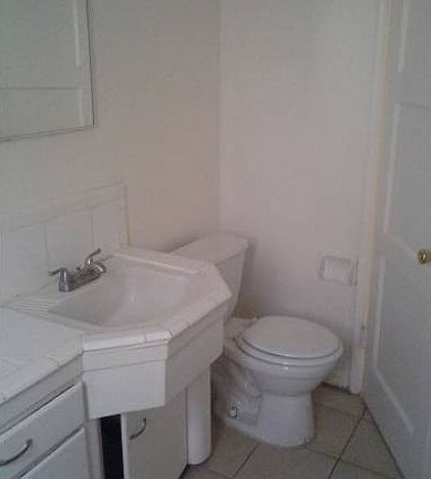 3rd image of 3802 Lockland Dr