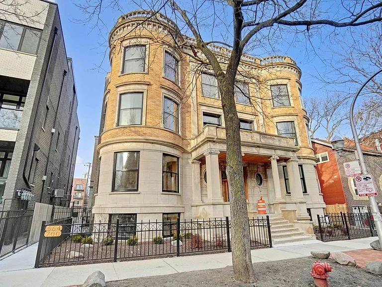662 W Wellington Ave #3E — Photo 23