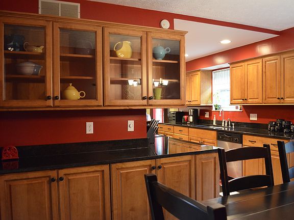4th image of 1080 Muirfield Dr