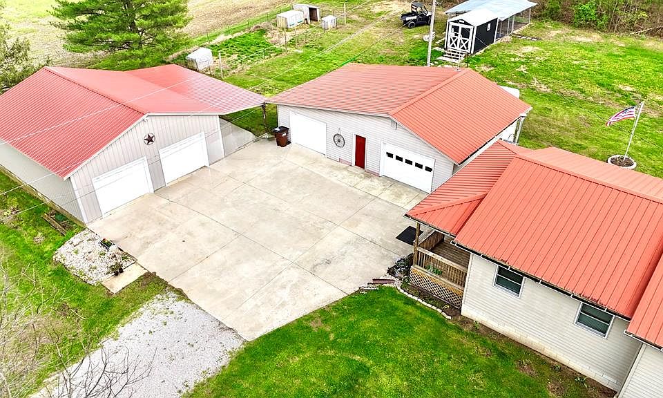 1st image of 102 Eckhart Rd