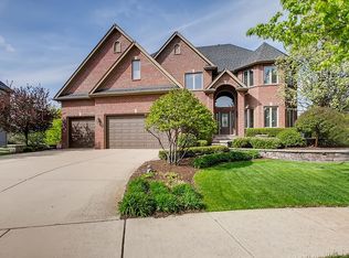 11604 S Century Cir, Plainfield, IL 60585