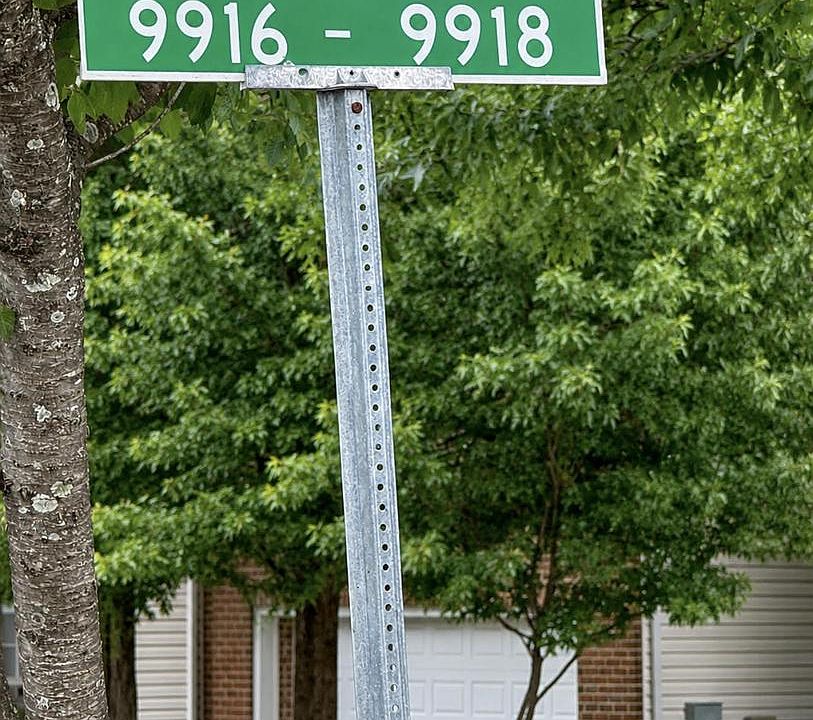 2nd image of 9914 Old Fort Rd