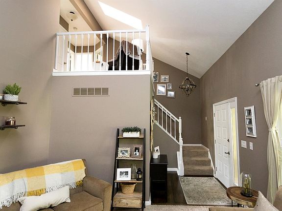 3rd image of 5273 Orchardridge Ct