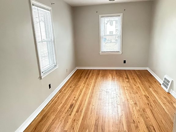 5th image of 824 Pine St #826