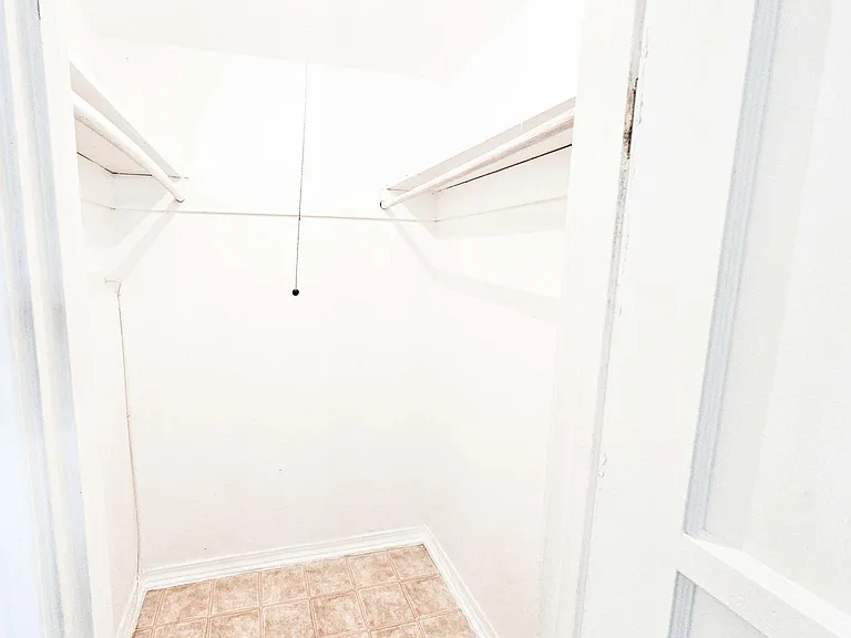 Xtra Large Master Closet
205 N. 13TH STREET, Las Vegas, NV 89101