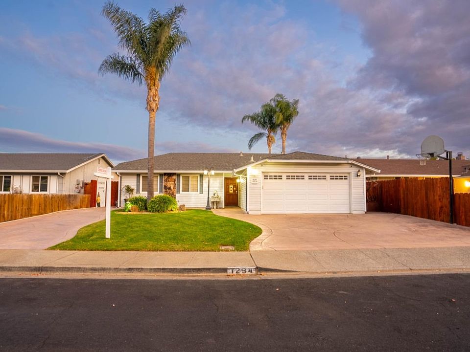 1st image of 1234 Alderwood Way