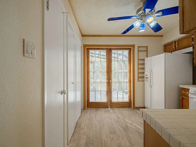 7915 W Gate Blvd #B — Photo 6
