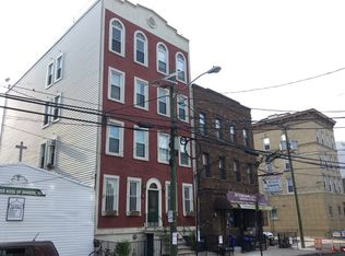 420 Monroe St APT 2R, Hoboken, NJ 07030