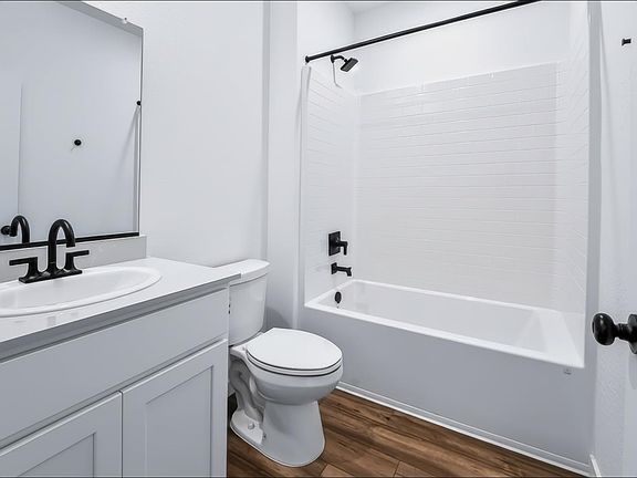 2nd image of 604 Riley Ave #191