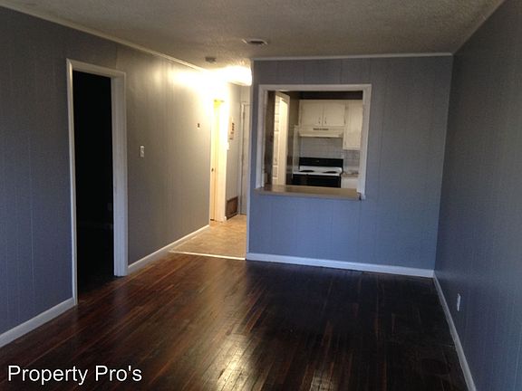 3rd image of 2815 Merriam Ln APT 8