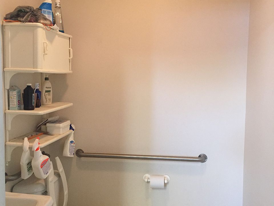 2nd image of 533 Hazelwood Ave