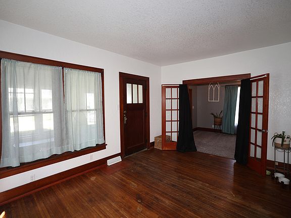 5th image of 1322 Marshall St
