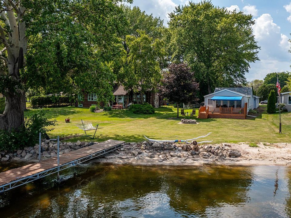 1st image of 2734 Shorewood Dr