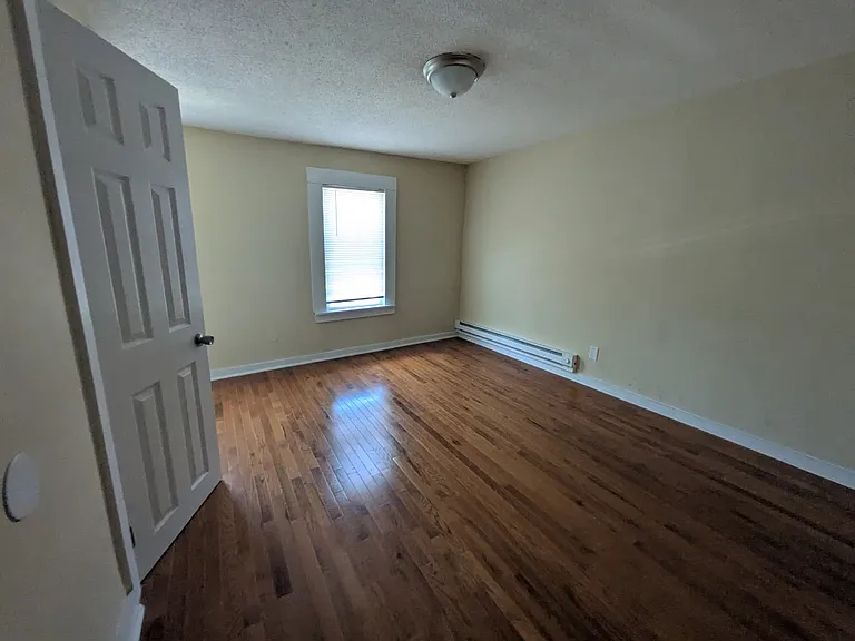 842 Congress Ave #1H — Photo 8
