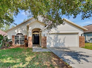 1403 Orange Moss Ct, Plant City, FL 33563