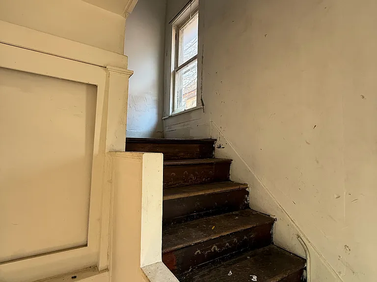 1908 N Union St — Photo 16