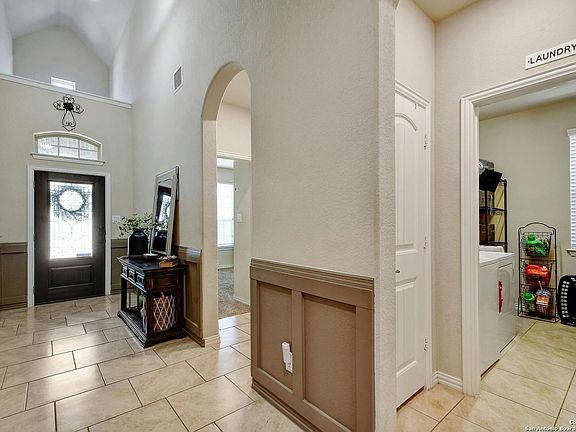 3rd image of 12438 Horse Crescent