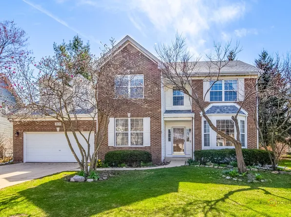 3639 Provence Dr, St Charles, IL 60175