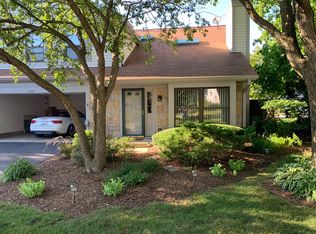 1939 Gresham Cir #78A, Wheaton, IL