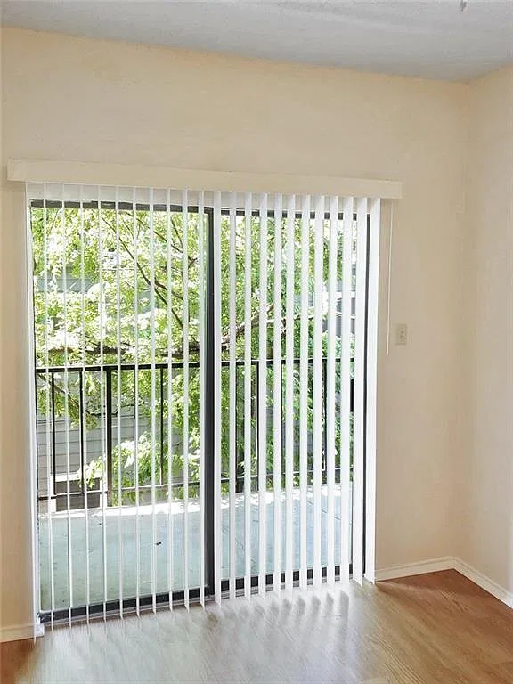2 bed, 2.0 bath, 756 sqft, $1,750 — Photo 3