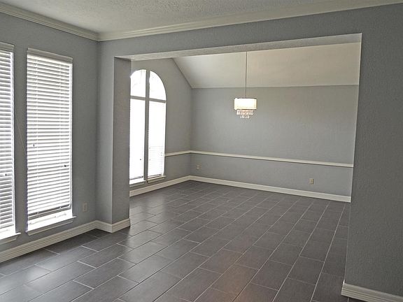 3rd image of 3955 Cypress Point Dr