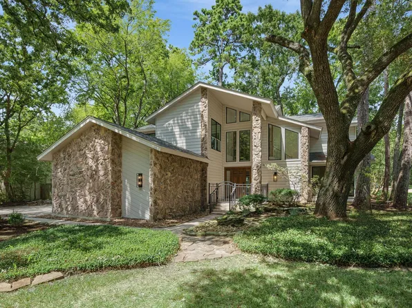 2 Crescent Falls Ct, Spring, TX 77381
