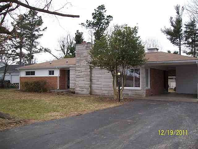 2nd image of 211 Pepper Ln