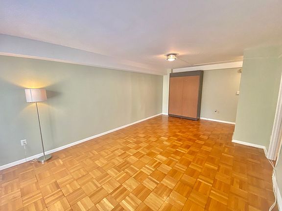 4th image of 3601 Wisconsin Ave NW APT 108