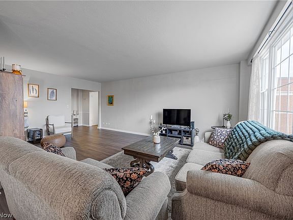 4th image of 13800 Fairhill Rd APT 509