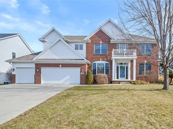 5111 SE 32nd St, Des Moines, IA 50320
