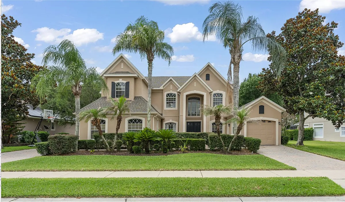 4 bed, 5.0 bath, 5049 sqft, $6,000 — Photo 1
