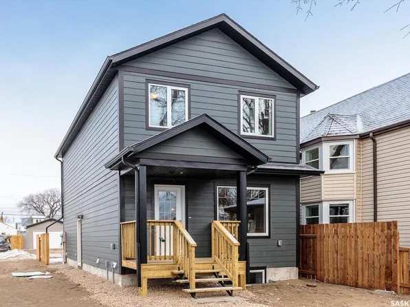 133 E AVENUE S, Saskatoon, SK S7M 1R7