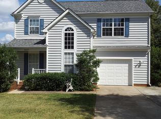 8631 Warwick Crest Ln, Charlotte, NC 28215