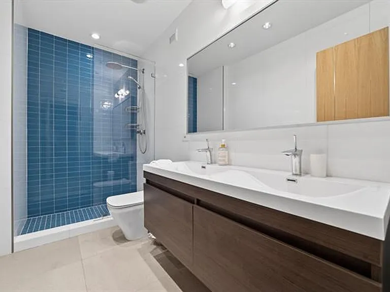 2301 Collins Ave #Penthouse 14 — Photo 18