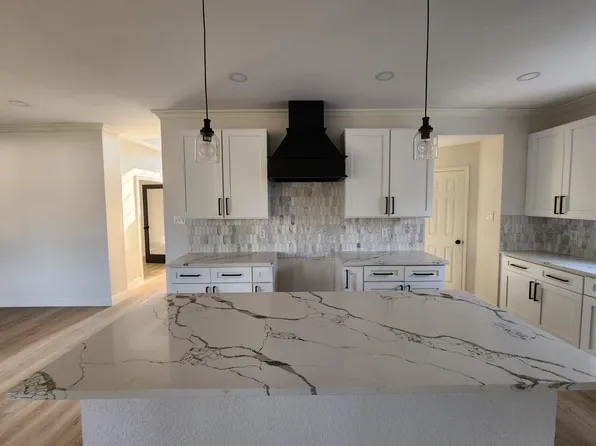 3402 Sea Breeze Ln, Rowlett, TX 75088