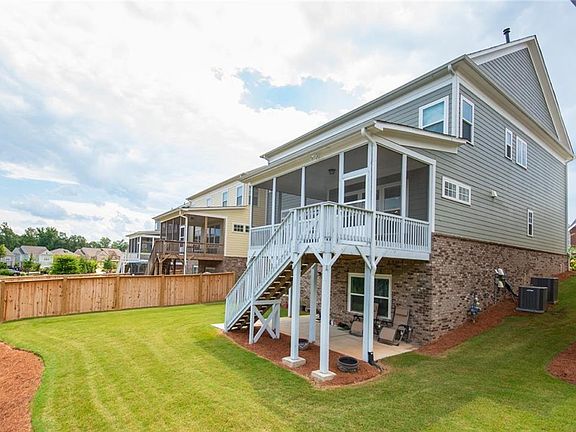 3rd image of 2243 Haventree Ct