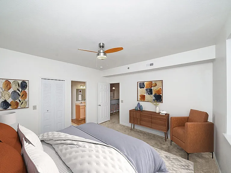 Limestone Creek Apartment Homes — Photo 12