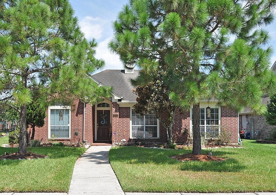 1st image of 2904 Laguna Shores Ln