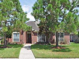 2904 Laguna Shores Ln, League City, TX 77573