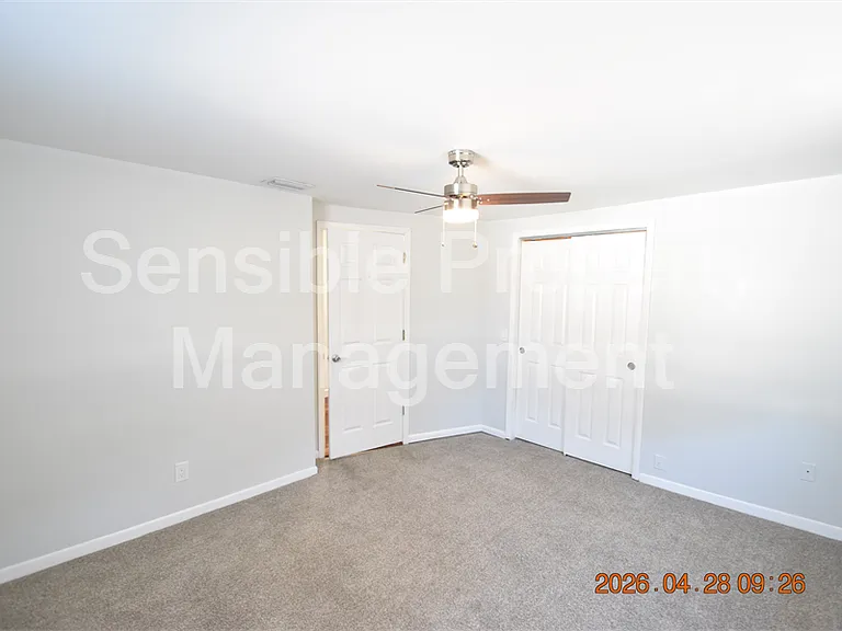 3223 W Wyoming Ave — Photo 33