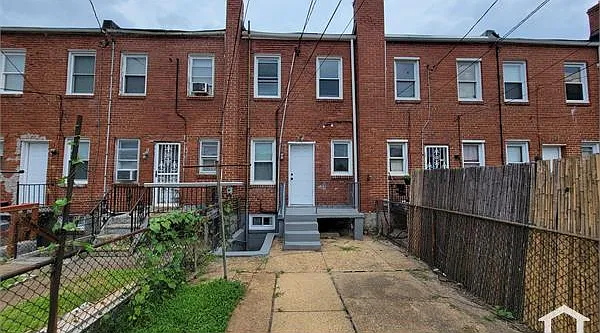 4908 Nelson Ave — Photo 7