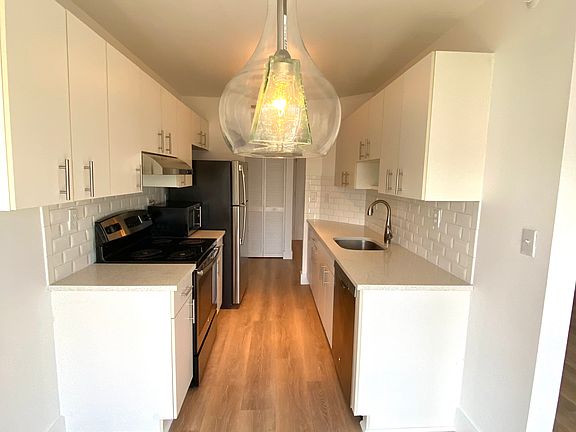 5th image of 1688 West Ave APT 804