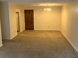 6 Heritage Village Dr #306, Nashua, NH 03062