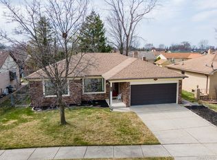 47303 Nola Dr, Macomb, MI
